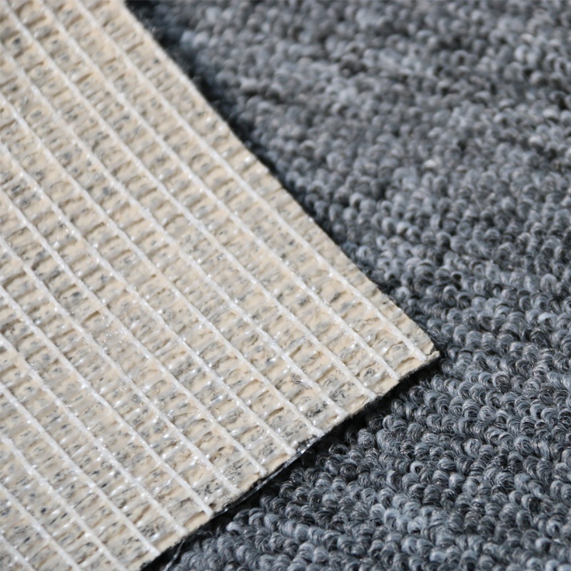 Thảm một màu trải sàn