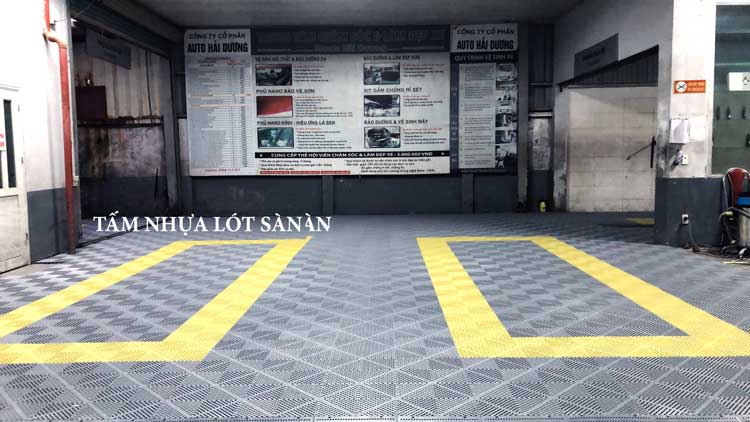 Thảm nhựa lót sàn xưởng ô tô