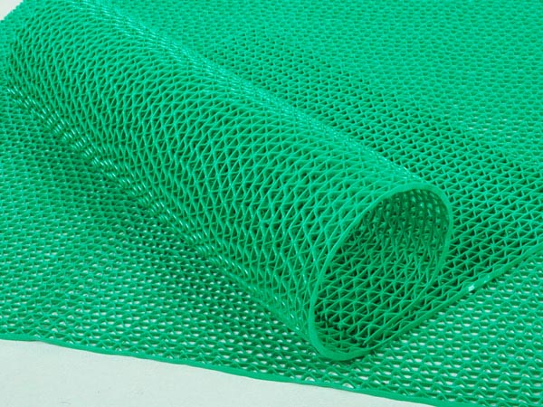 Thảm nhựa lưới màu xanh lá