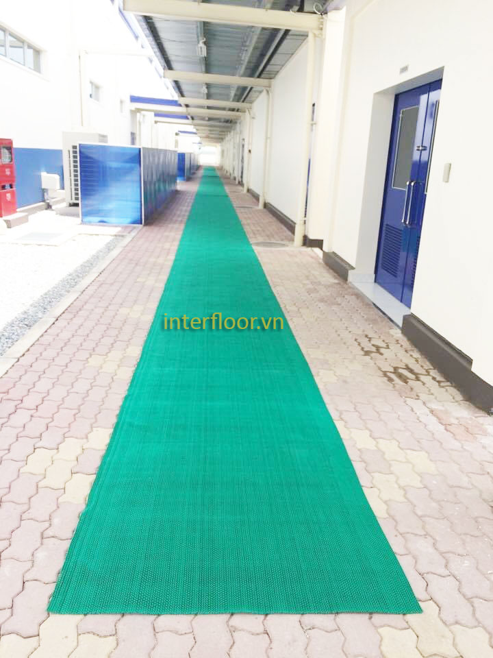 Thảm nhựa lưới trải lối đi