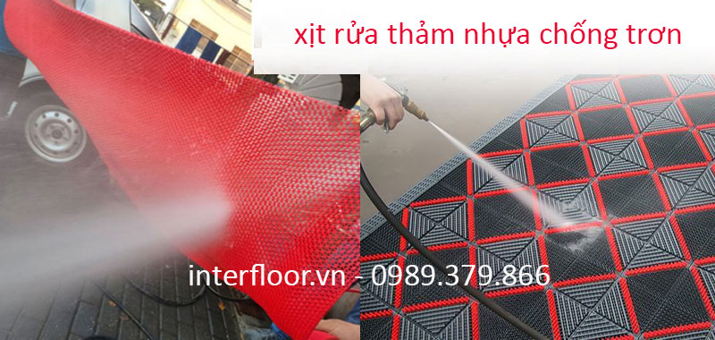 Xịt rửa thảm nhựa chống trơn